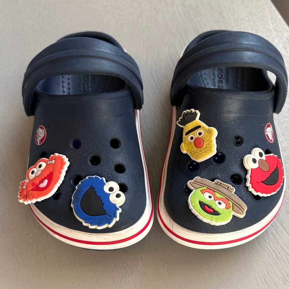 Crocs Kids Navy Crocband – Slip-On Sandals with  Jibbitz SZ Kids C6: EUC